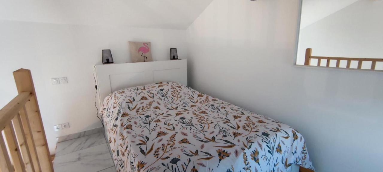 Appartement Au Coeur Des Rizieres Salin-de-Giraud Exteriör bild
