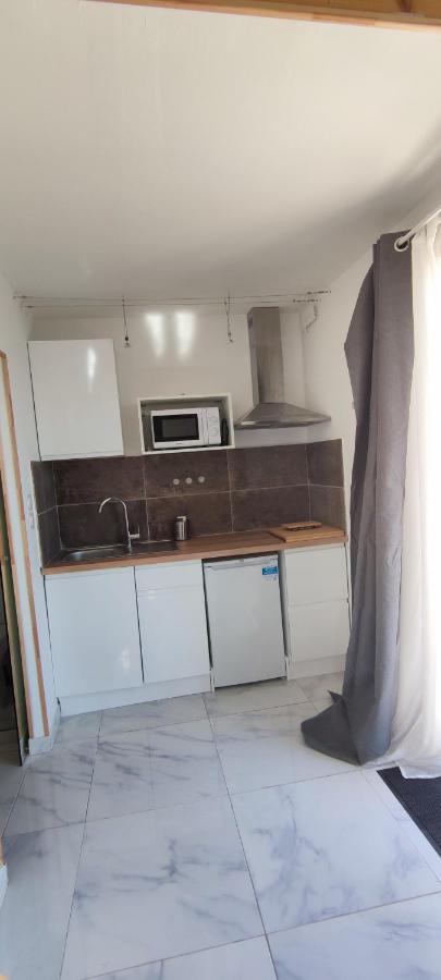 Appartement Au Coeur Des Rizieres Salin-de-Giraud Exteriör bild