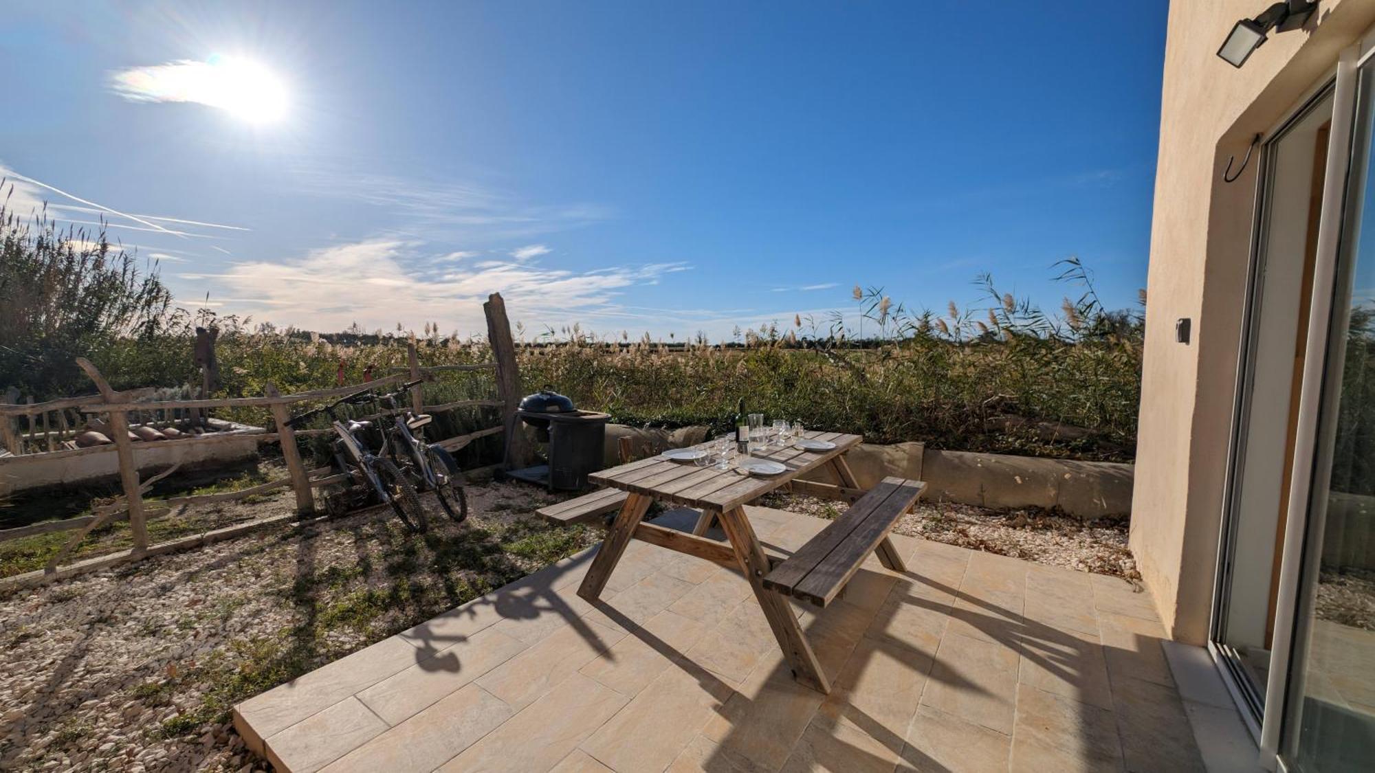 Appartement Au Coeur Des Rizieres Salin-de-Giraud Exteriör bild